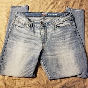 Womens Jean's in Modern Skinny Cut